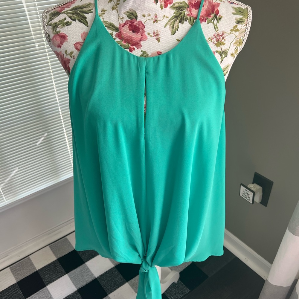 Express Green tie bottom tank